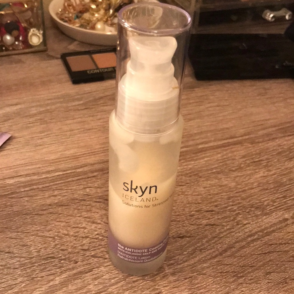 Skyn Iceland the antidote cooling daily lotion
